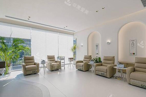 重庆中新美陆眼科等候区