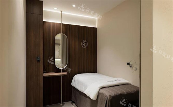 韩国skinique皮肤科治疗间