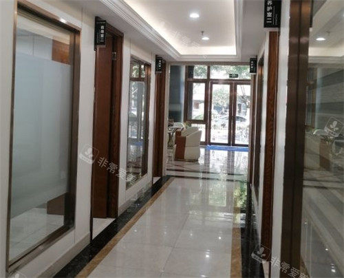 厦门万禾丽生植发走廊环境