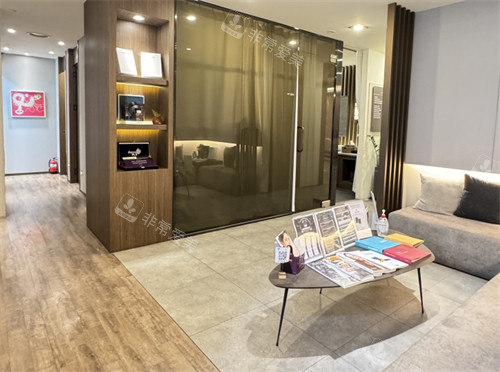 韩国Galleria凯丽雅皮肤科医院等待大厅一览图