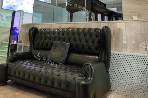 大連愛德麗格整形候診區(qū)域