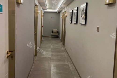 武汉韩辰医疗美容医院走廊