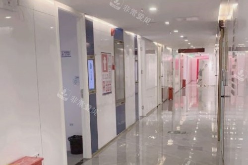 深圳富华整形走廊展示