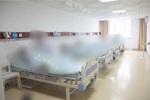 成都新视界眼科医院病房