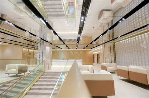 深圳富华医疗美容医院走廊环境