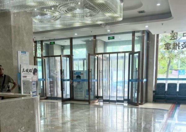 徐州瑞博医院眼科入口处示意图