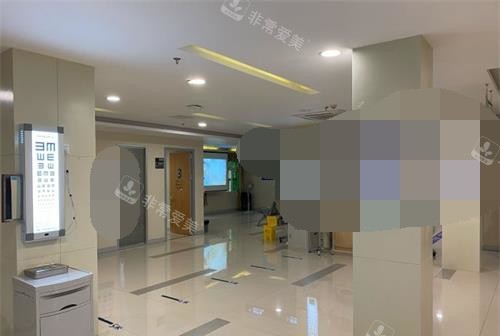 河源爱尔眼科医院大厅图片