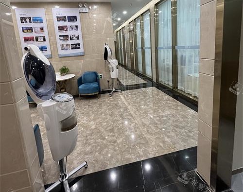 深圳碧莲盛植发内部大厅环境