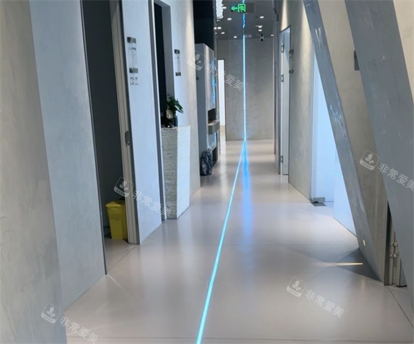 南京清泉白月光医疗室内过道
