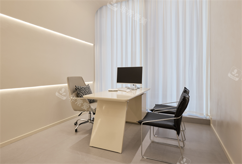 南京艺颜博士整形咨询室