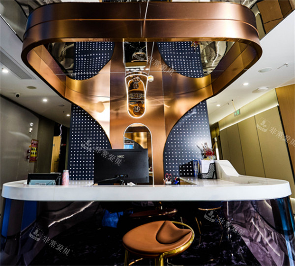 广州查尔曼新颜医疗美容接待台