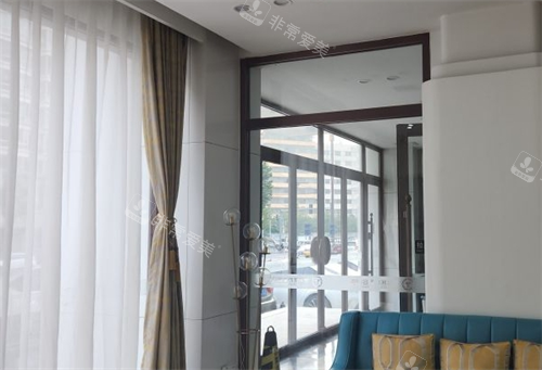 沈阳腾采整形侧门环境