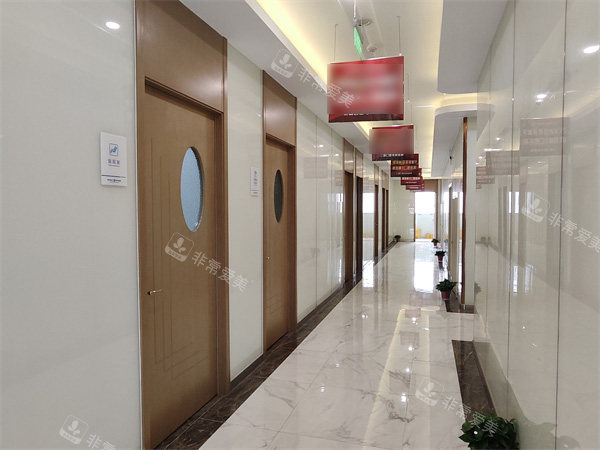 南昌摩尔口腔走廊环境示意图