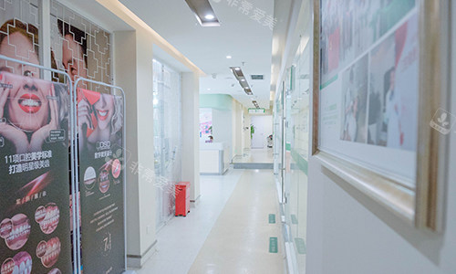 深圳美莱口腔的走廊环境