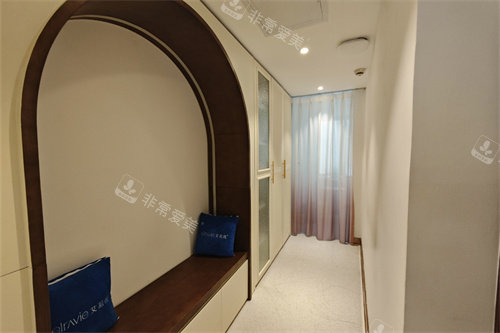 广州爱丽雅思医疗美容走廊