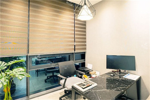 韩国JW眼科面诊室