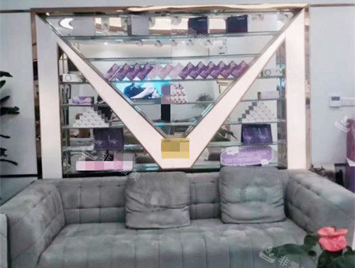 武汉美基元医院沙发休息区