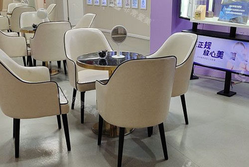 苏州维多利亚美容医院大厅休息区