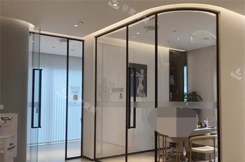 青岛皙博士医疗美容医院办公室