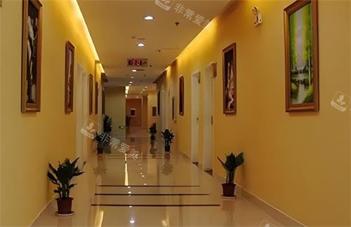 武汉五洲整形过道环境图