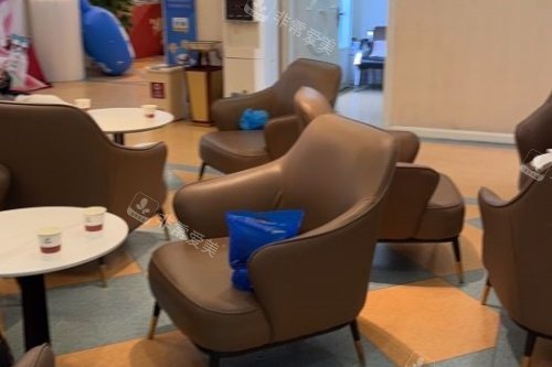 无锡施尔美医疗美容口腔医院等待区