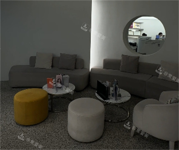 江南Barog皮肤科休息区