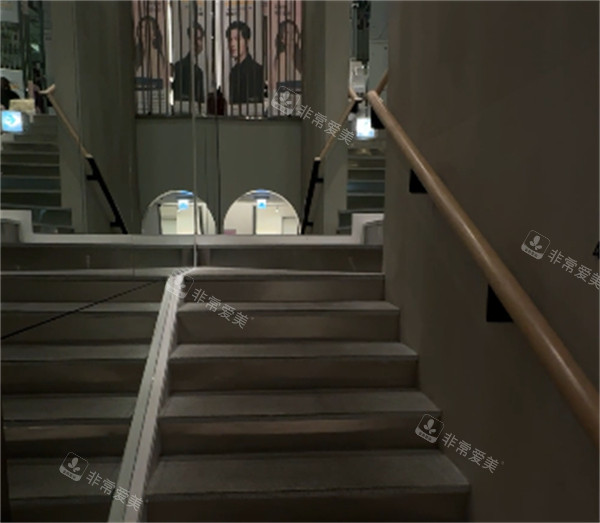 江南Barog皮肤科2楼