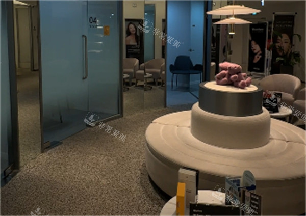 江南Barog皮肤科等候区