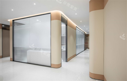 深圳鹏程医疗美容过道