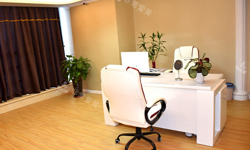 合肥崔劲松整形医院咨询室 合肥崔劲松整形医院咨询室