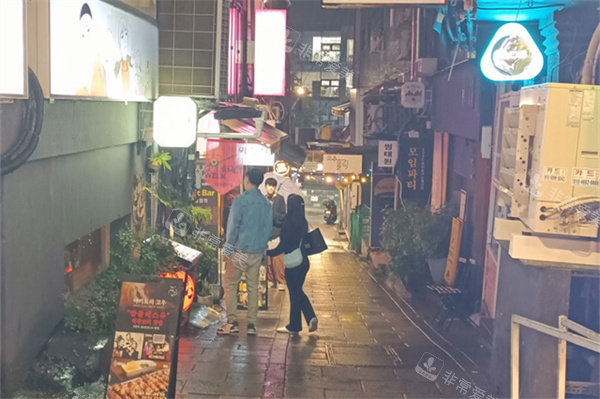 韓國旅游路線梨泰院酒吧街