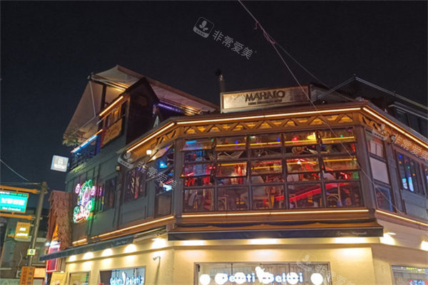 韓國旅游路線梨泰院酒吧街酒吧門頭