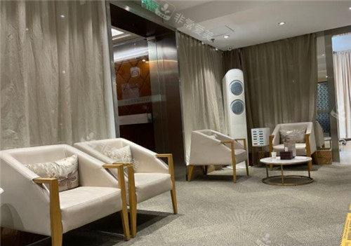 上海艺星整形等待区照片