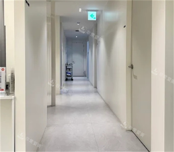 韩国BalanceLab整形外科走廊