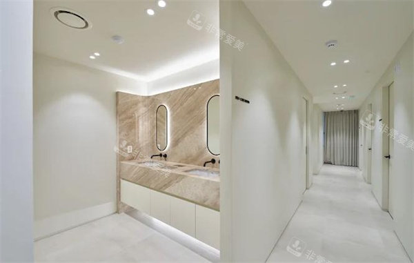 韩国佰诺佰琪皮肤科走廊