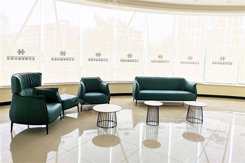 长沙博视眼科医院二楼门诊候诊区