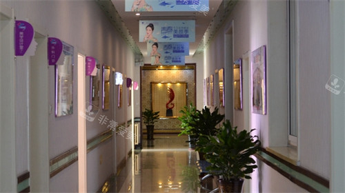 唐山金荣整形医院走廊