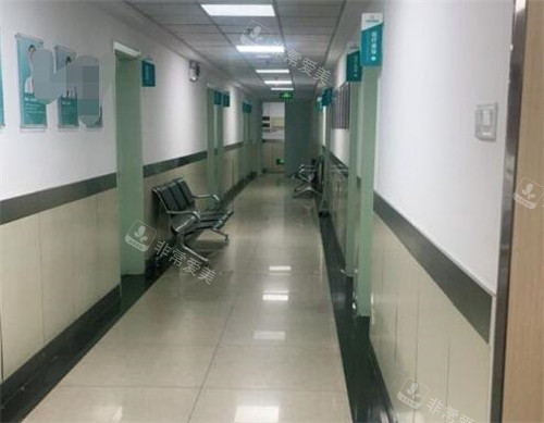 太原华晋医院整形科走廊图