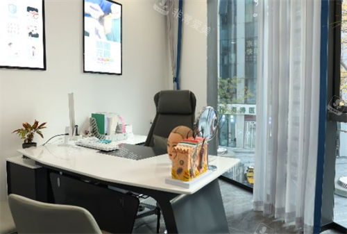 北京牛大夫植发医生诊室