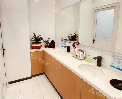 北京童仁整形洗手区