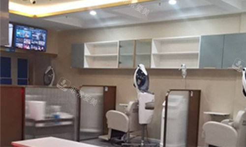 北京碧莲盛植发医院的理疗区