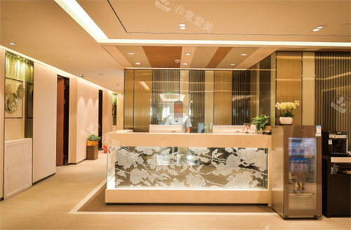 上海艺星医疗美容医院前台