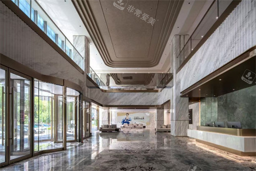 辽宁曙光整形外科医院大厅全景