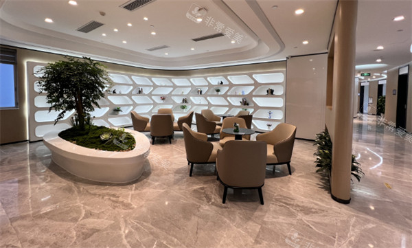 广州中家医家庭医生医疗美容门诊部休息区