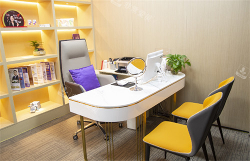深圳非凡医疗美容医院商谈室环境
