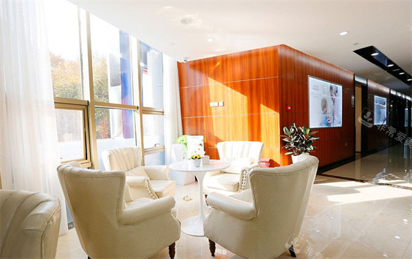 宜兴金铂利口腔内部环境