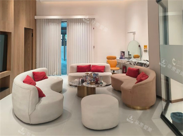 哈尔滨星面孔医疗美容医院休息室