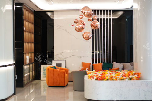 上海优嘉美整形候诊区