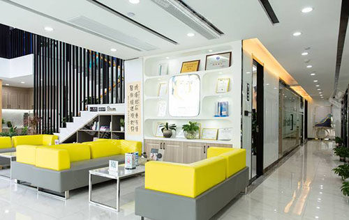杭州德贝口腔大厅休息区