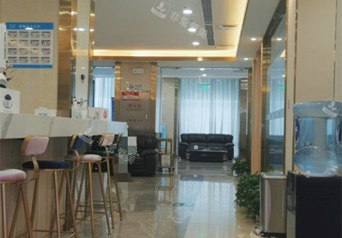 北京碧莲盛植发内部等候区环境